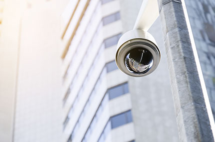 ENTENDIENDO LA SEGURIDAD PRIVADA: MITOS, VERDADES Y CLAVES PARA PROTEGER TU HOGAR O NEGOCIO